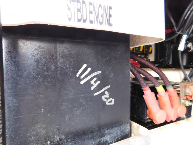 Slide: The Image of Everglades 355 Center Console 2016 - 58