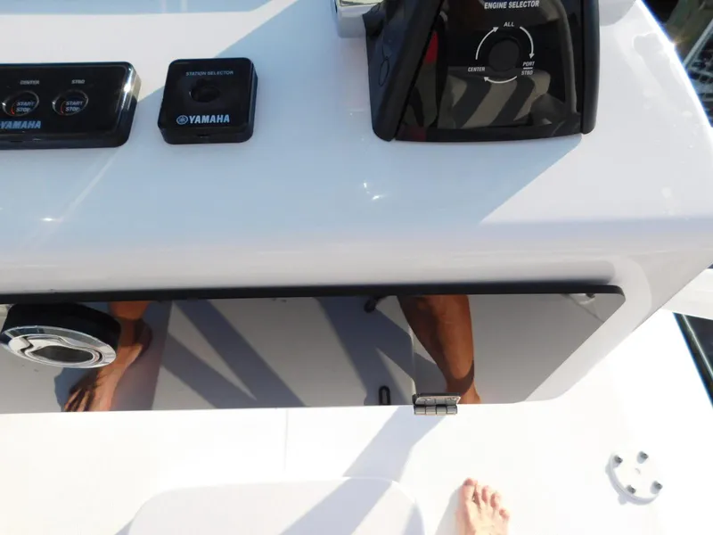 Slide: The Image of Everglades 355 Center Console 2016 - 77