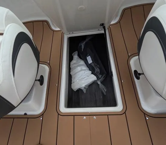 Slide: The Image of Chaparral 21 SSI OB In Stock trailer included 2025 - 20