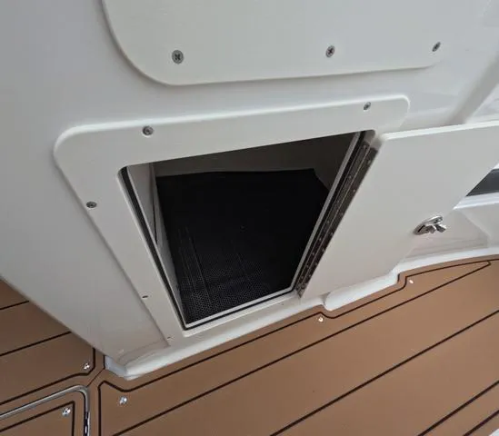 Slide: The Image of Chaparral 21 SSI OB In Stock trailer included 2025 - 24