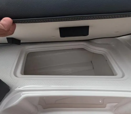 Slide: The Image of Chaparral 21 SSI OB In Stock trailer included 2025 - 30