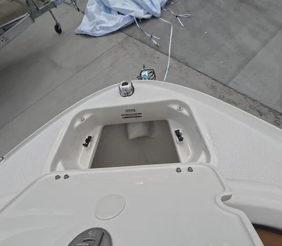 Slide: The Image of Chaparral 21 SSI OB In Stock trailer included 2025 - 32