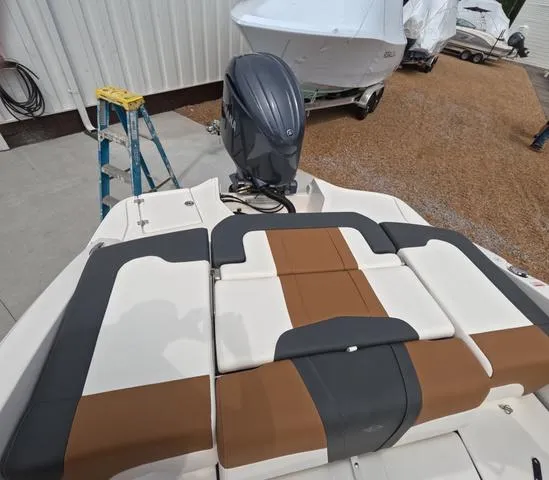 Slide: The Image of Chaparral 21 SSI OB In Stock trailer included 2025 - 9