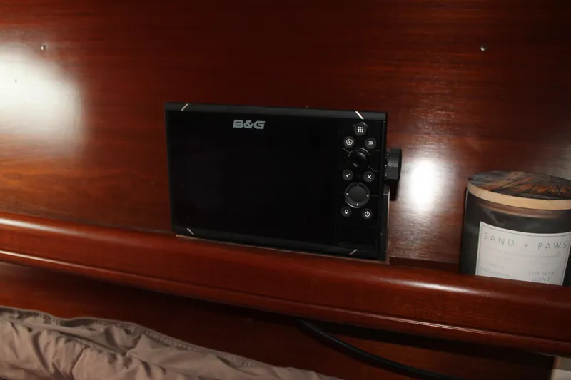 Slide: The Image of B&G navigation system on 1997 Beneteau Oceanis 461 yacht interior. - 30