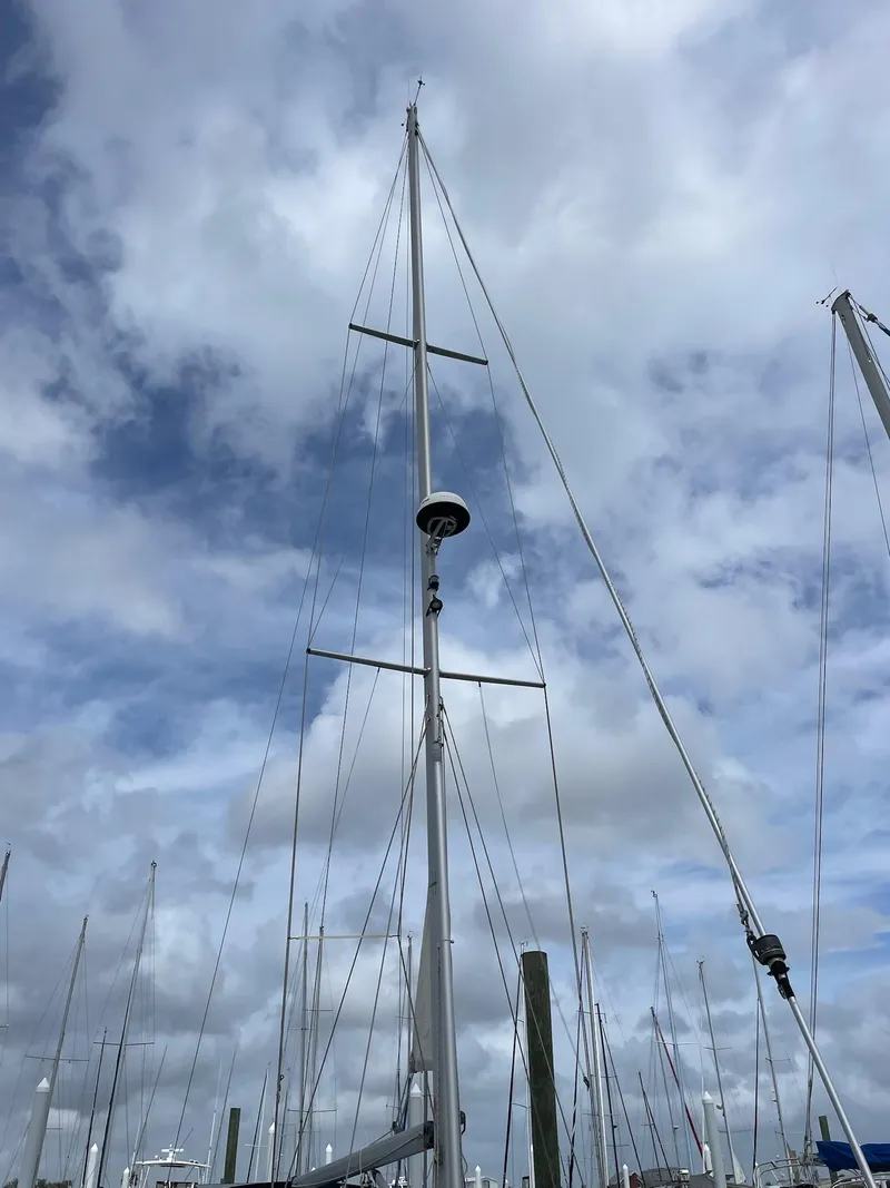 Slide: The Image of Catalina 385 2013 - 10