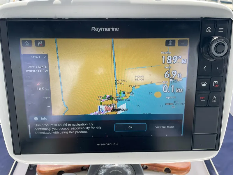 Slide: The Image of Catalina 385 2013 - 17