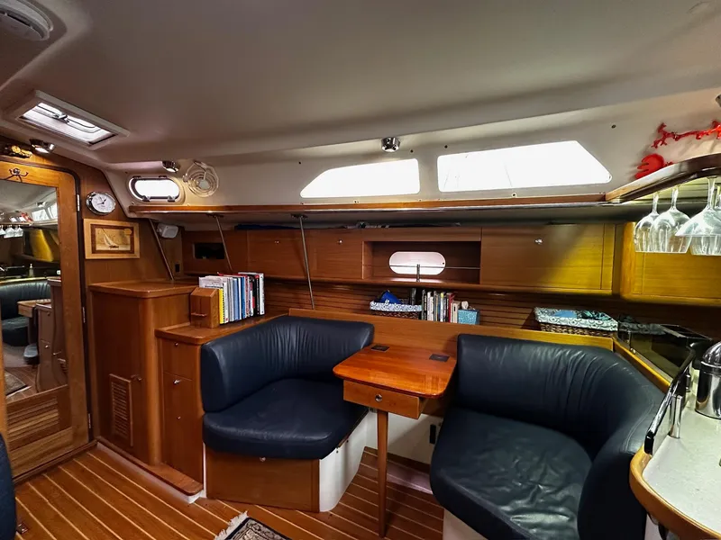 Slide: The Image of Catalina 385 2013 - 25