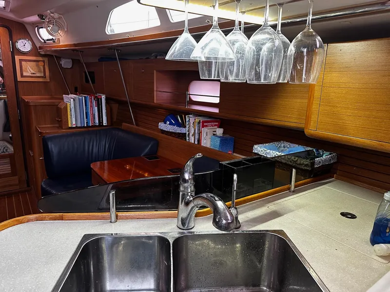 Slide: The Image of Catalina 385 2013 - 27