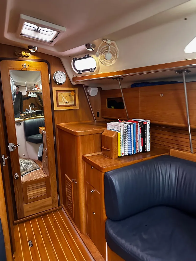 Slide: The Image of Catalina 385 2013 - 30