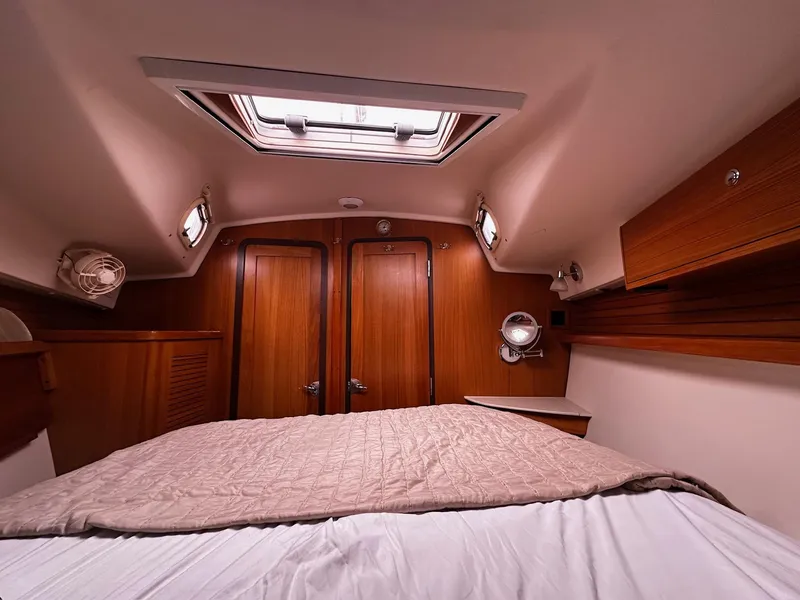 Slide: The Image of Catalina 385 2013 - 33