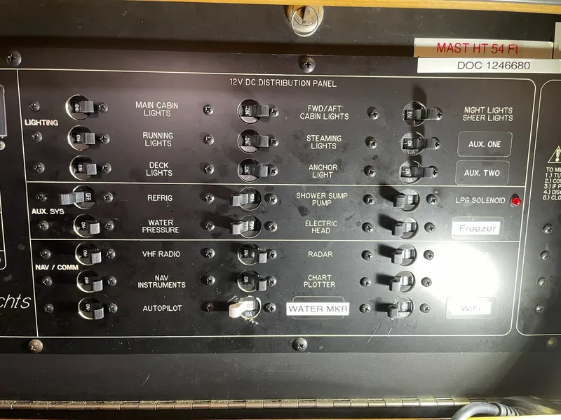 Slide: The Image of Catalina 385 2013 - 39