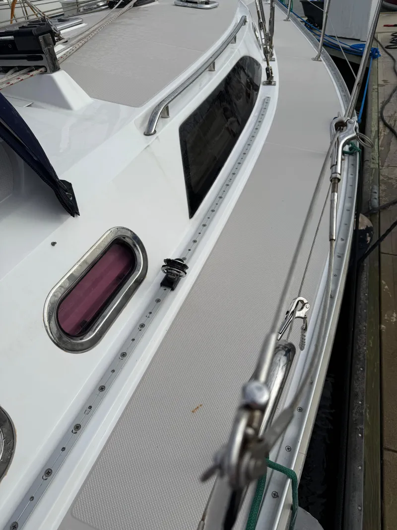 Slide: The Image of Catalina 385 2013 - 4