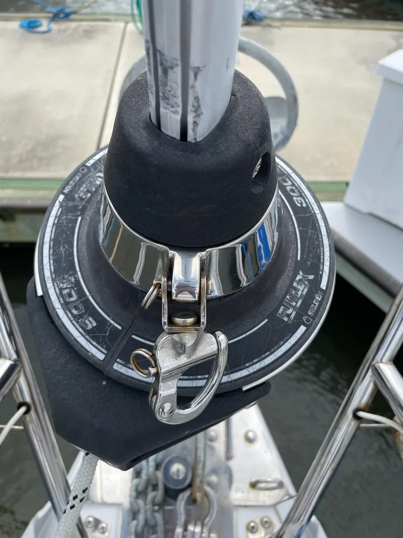 Slide: The Image of Catalina 385 2013 - 46