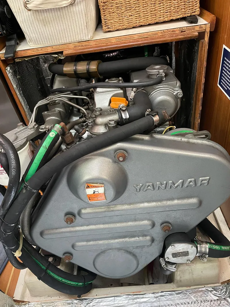 Slide: The Image of Catalina 385 2013 - 56