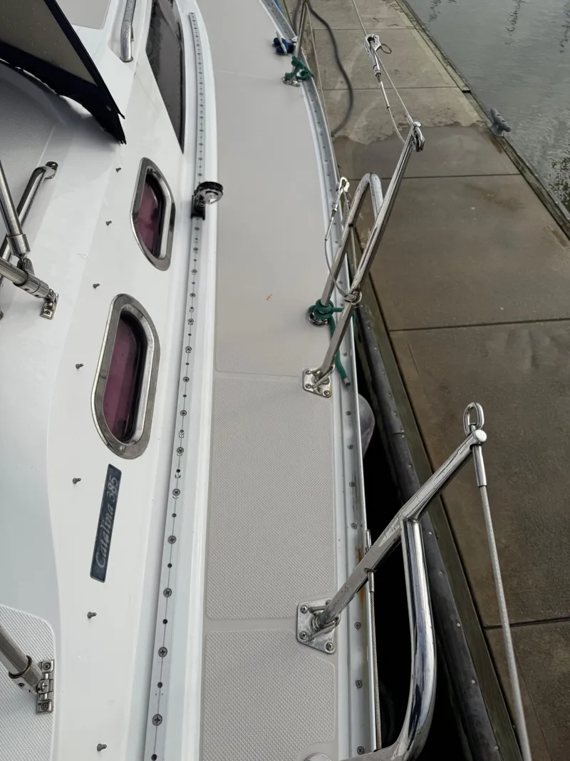 Slide: The Image of Catalina 385 2013 - 6