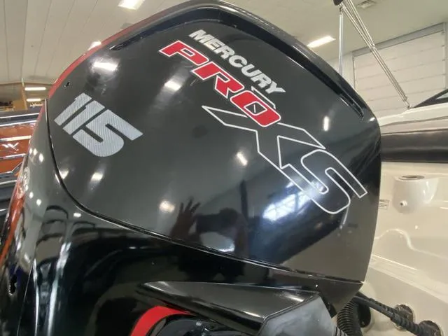 Slide: The Image of Sea Ray SPX 190 Outboard 2018 - 14