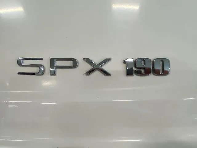 Slide: The Image of Sea Ray SPX 190 Outboard 2018 - 15