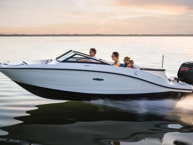 Slide: The Image of Sea Ray SPX 190 Outboard 2018 - 3