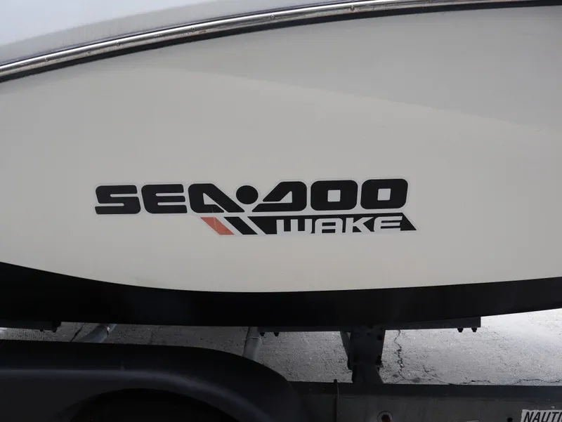 Slide: The Image of Sea-Doo 210 Wake 2012 - 7