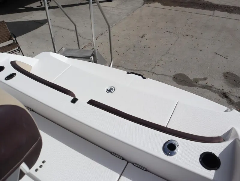 Slide: The Image of Yamaha 210 FSH 2021 - 25