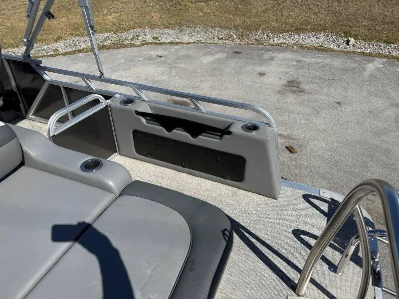 Slide: The Image of Tahoe LTZ VRB 2485 2022 - 51