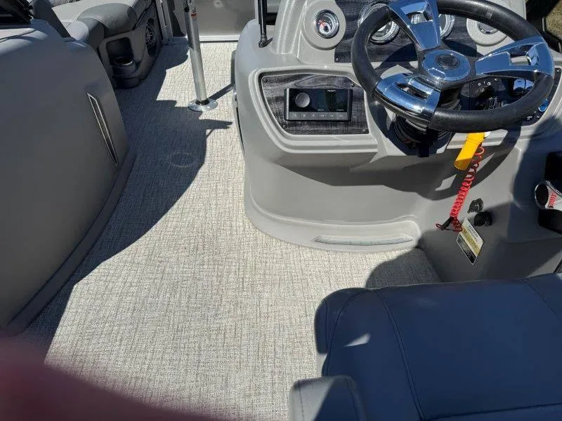 Slide: The Image of Tahoe LTZ VRB 2485 2022 - 65