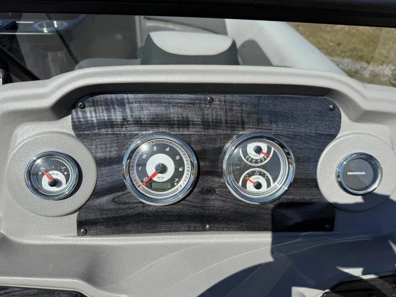 Slide: The Image of Tahoe LTZ VRB 2485 2022 - 69