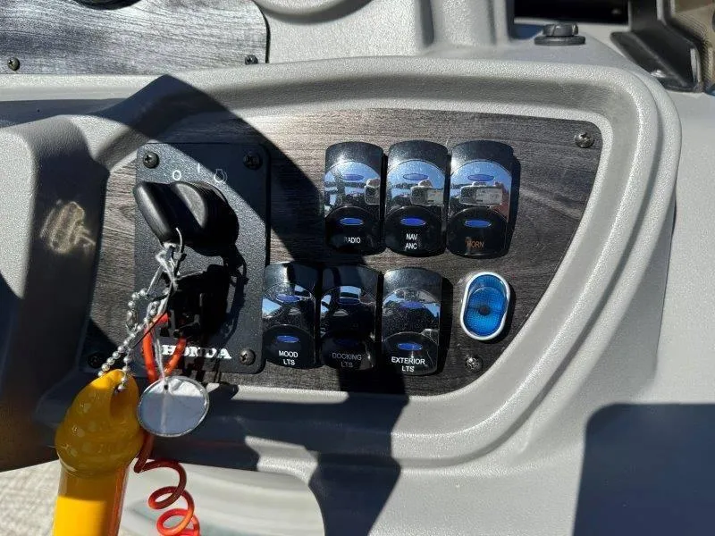 Slide: The Image of Tahoe LTZ VRB 2485 2022 - 74