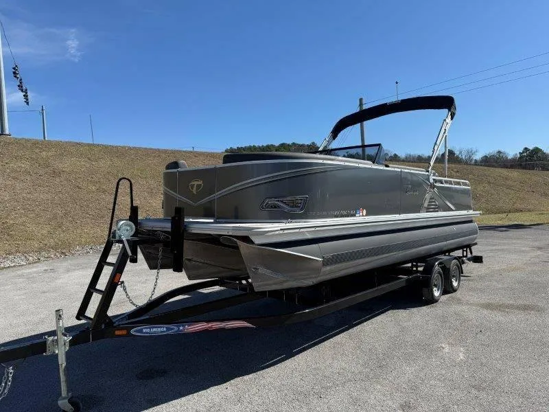 Slide: The Image of Tahoe LTZ VRB 2485 2022 - 77