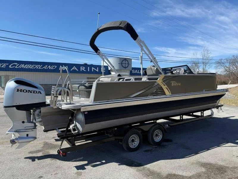 Slide: The Image of Tahoe LTZ VRB 2485 2022 - 86