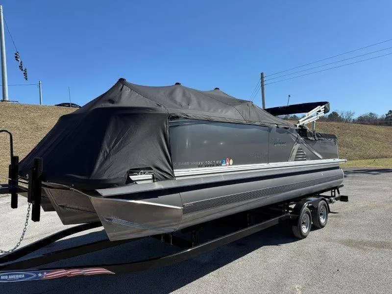 Slide: The Image of Tahoe LTZ VRB 2485 2022 - 91