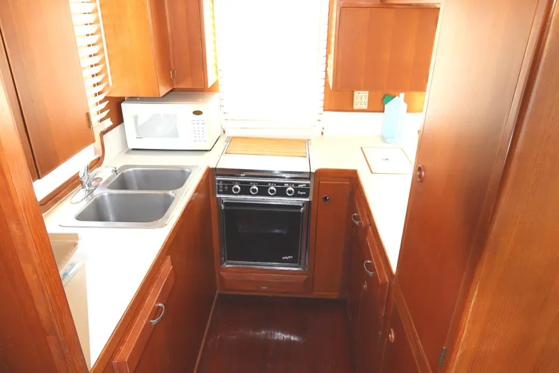 Slide: The Image of DeFever 44 Trawler 1985 - 55