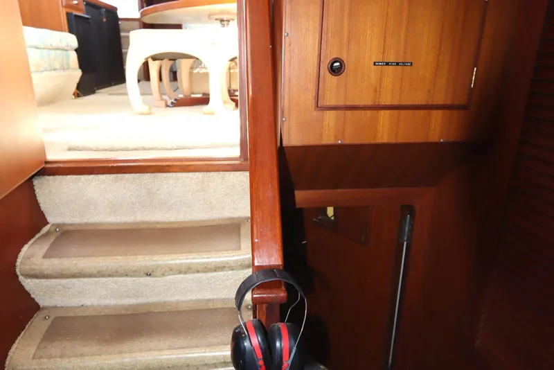 Slide: The Image of DeFever 44 Trawler 1985 - 61