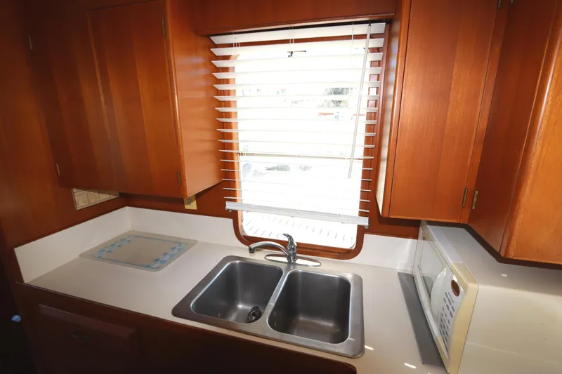 Slide: The Image of DeFever 44 Trawler 1985 - 65