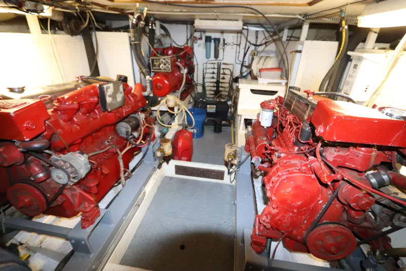 Slide: The Image of DeFever 44 Trawler 1985 - 75