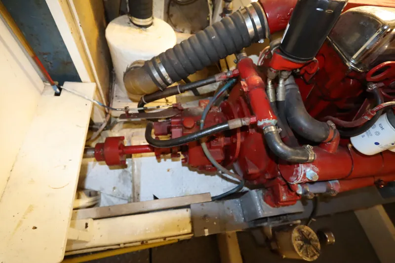 Slide: The Image of DeFever 44 Trawler 1985 - 82