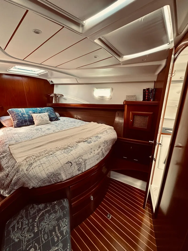 Slide: The Image of Vberth - 23