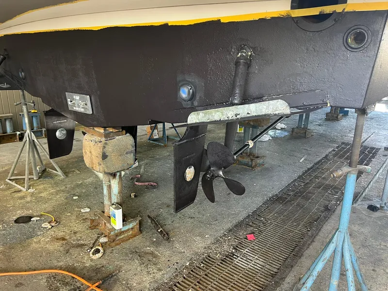 Slide: The Image of Silverton 410 Sport Bridge 2001 - 108