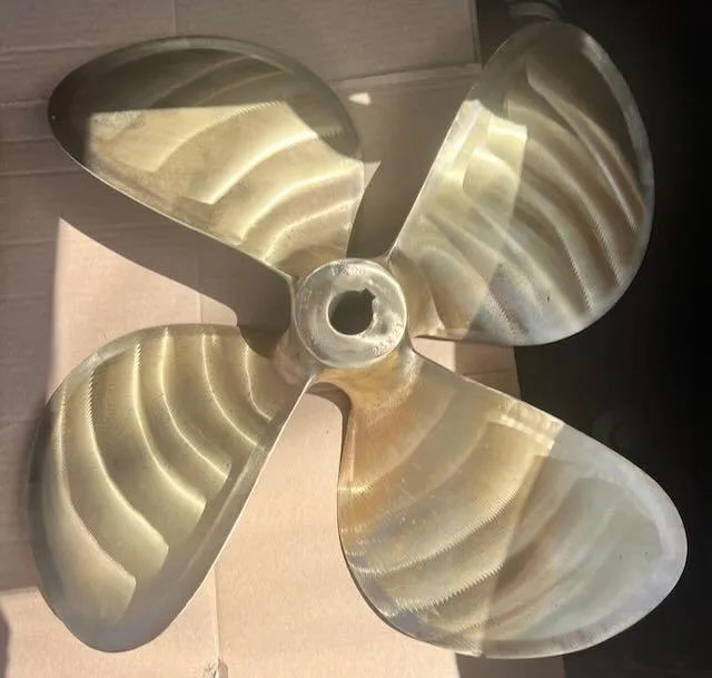 Slide: The Image of Silverton 410 Sport Bridge 2001 - 114