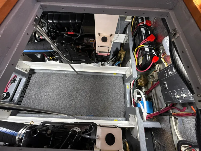 Slide: The Image of Silverton 410 Sport Bridge 2001 - 59