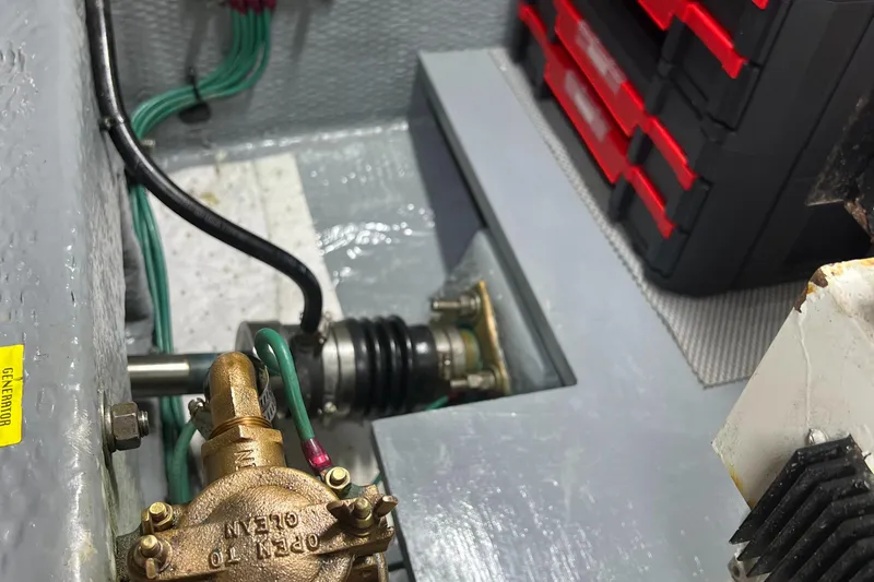 Slide: The Image of Silverton 410 Sport Bridge 2001 - 78