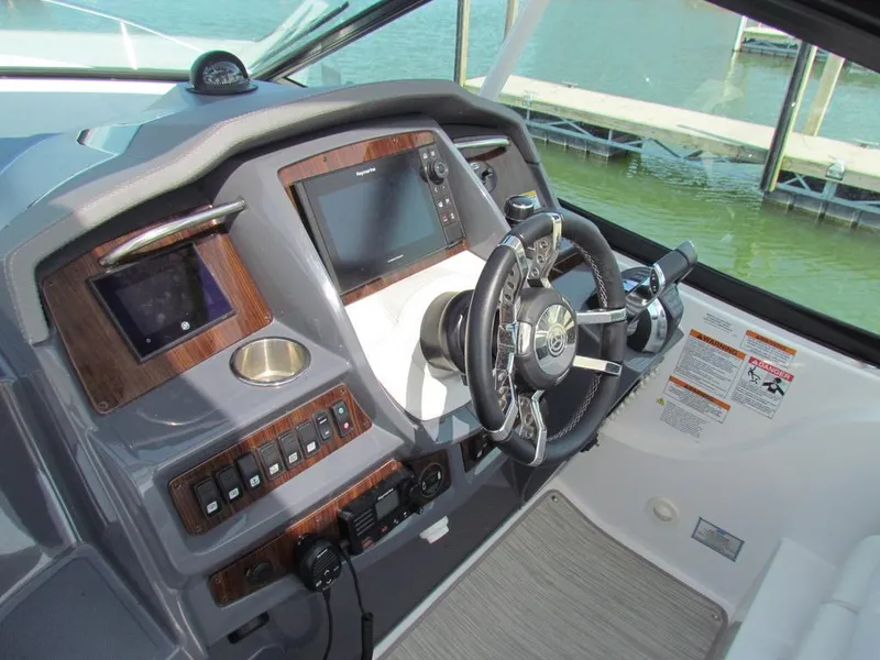 Slide: The Image of Cruisers Yachts 35 Express 2020 - 108