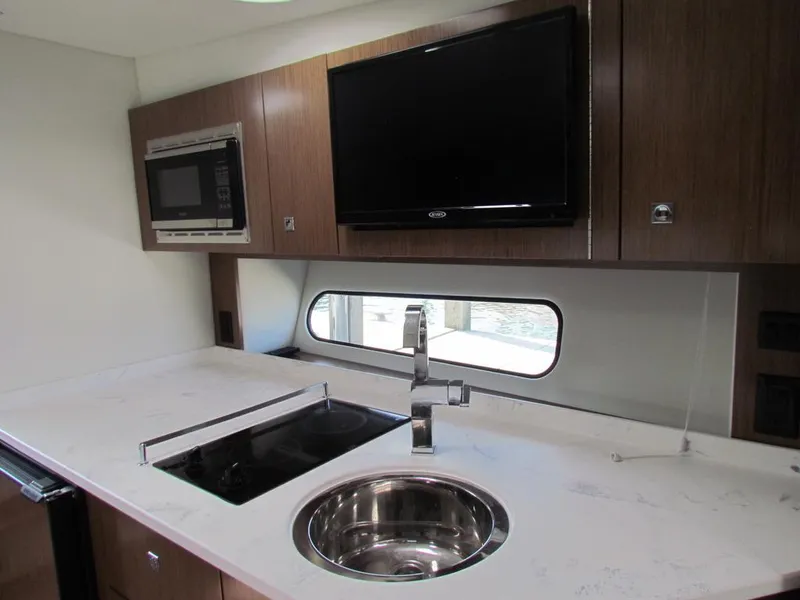 Slide: The Image of Cruisers Yachts 35 Express 2020 - 109