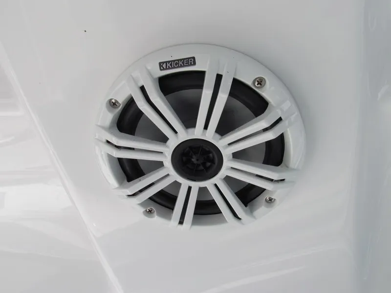 Slide: The Image of Cruisers Yachts 35 Express 2020 - 111