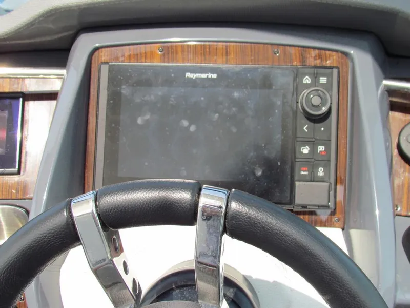 Slide: The Image of Cruisers Yachts 35 Express 2020 - 113