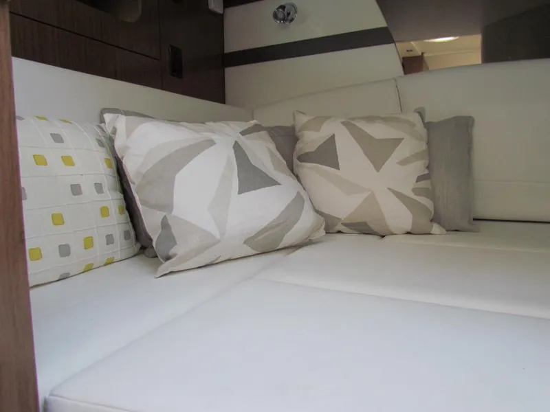 Slide: The Image of Cruisers Yachts 35 Express 2020 - 50