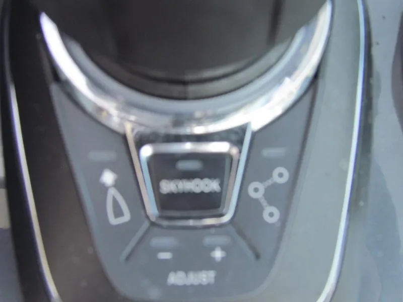 Slide: The Image of Cruisers Yachts 35 Express 2020 - 52