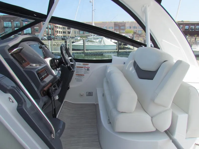 Slide: The Image of Cruisers Yachts 35 Express 2020 - 59