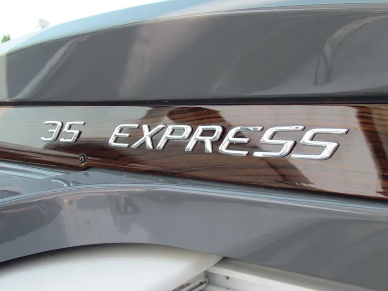 Slide: The Image of Cruisers Yachts 35 Express 2020 - 64