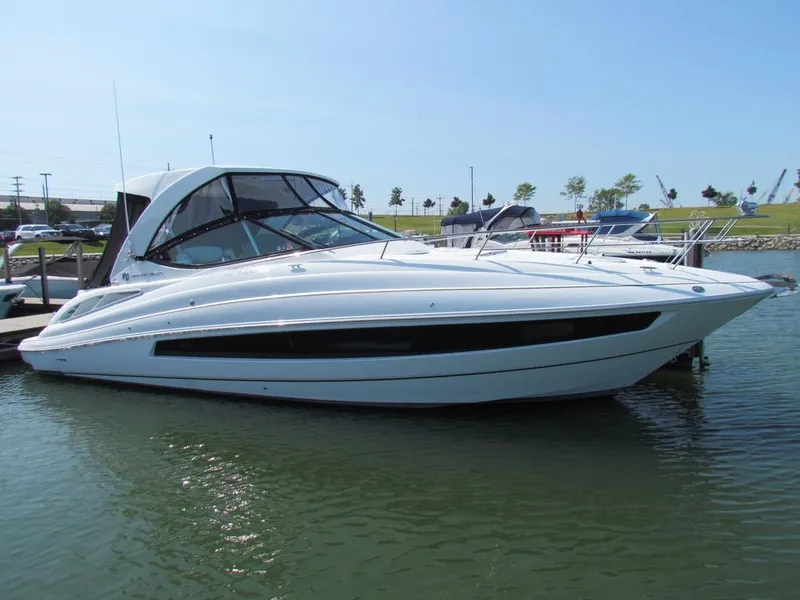 Slide: The Image of Cruisers Yachts 35 Express 2020 - 70